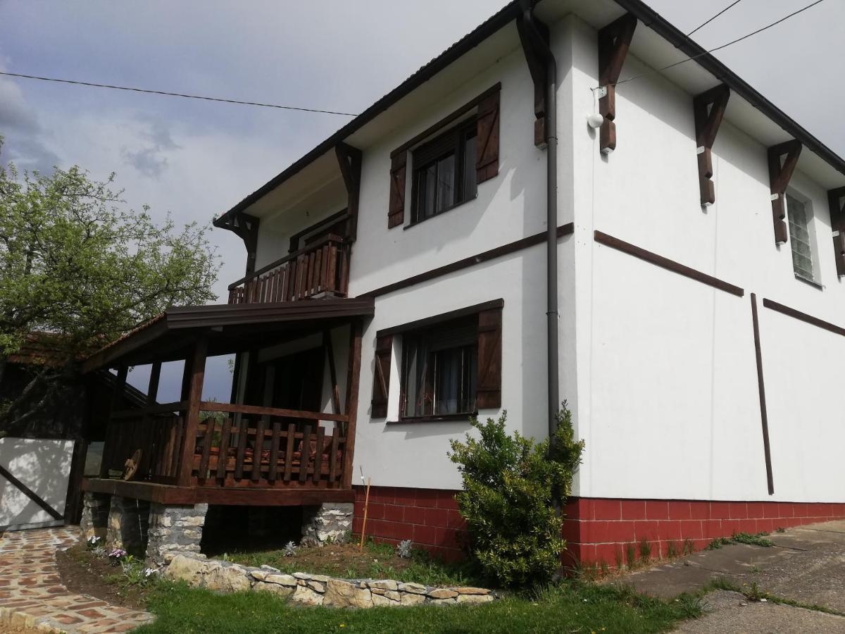 Vila Vikendica I Vajat Vrbica Kalesija Exteriér fotografie