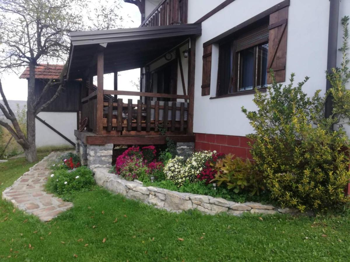 Vila Vikendica I Vajat Vrbica Kalesija Exteriér fotografie